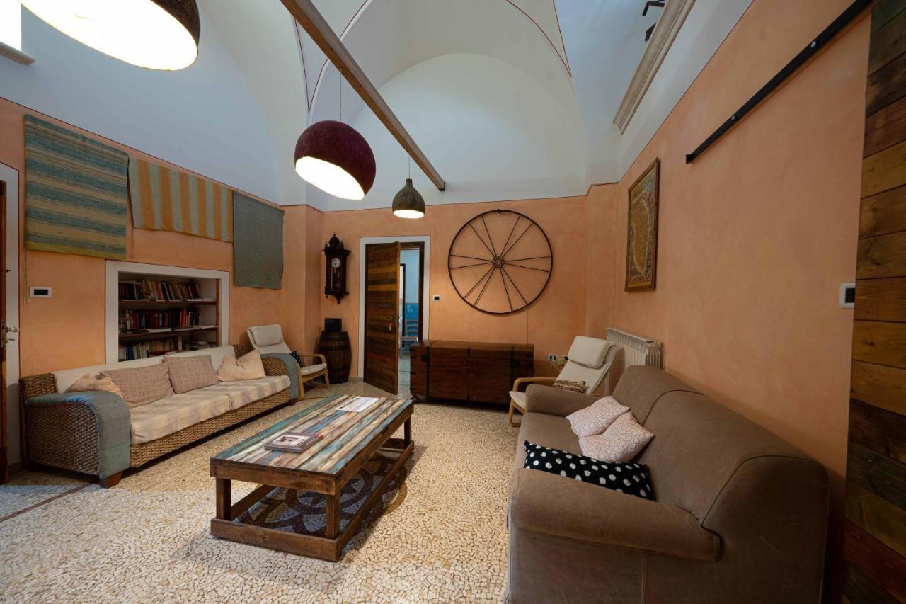B&B Palazzo La Traja Гальяно-дель-Капо Экстерьер фото