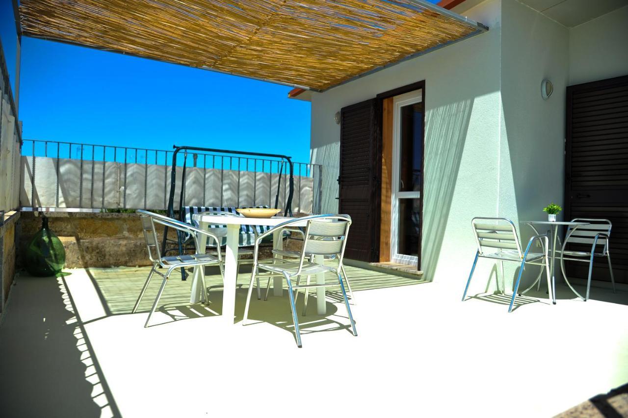 B&B Palazzo La Traja Гальяно-дель-Капо Экстерьер фото